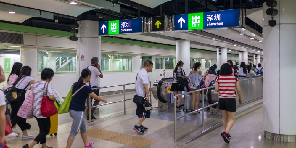 深圳口岸「刷臉」智能通關