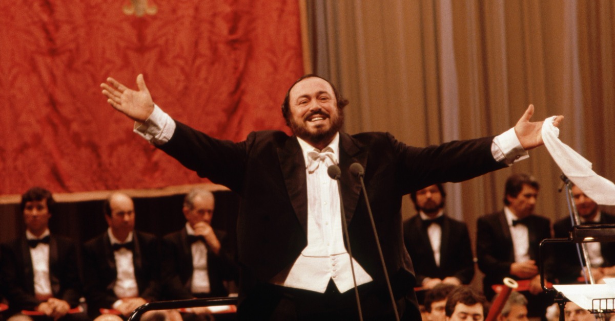 當代中國-改革開放-改革開放世界男高音訪華巴伐洛堤北京唱意大利歌劇