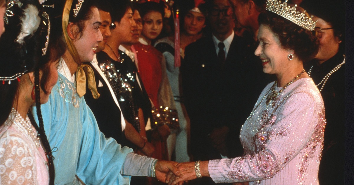 當代中國-改革開放-英女王伊利沙伯二世訪華，是歷史上英國國家元首第一次訪華。