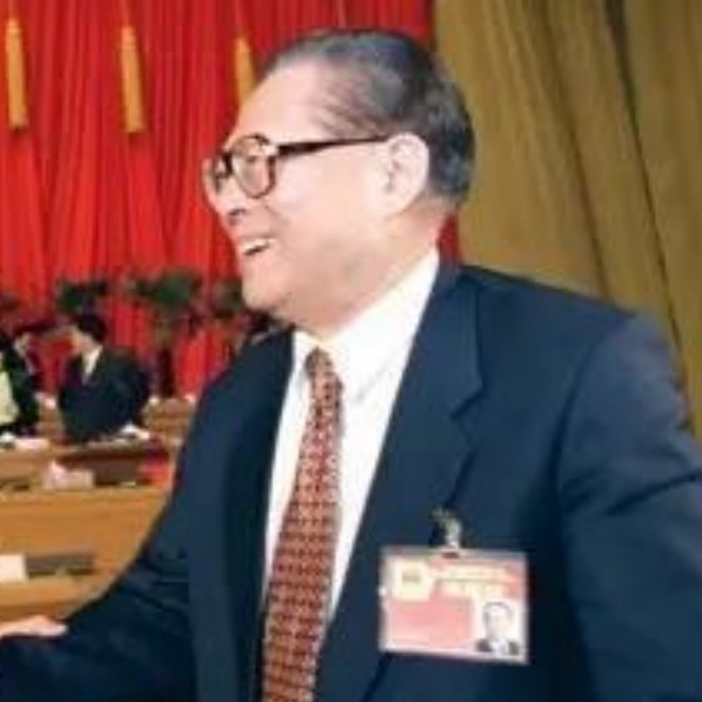 當代中國-當年今日-江澤民當選中國國家主席、中央軍委主席