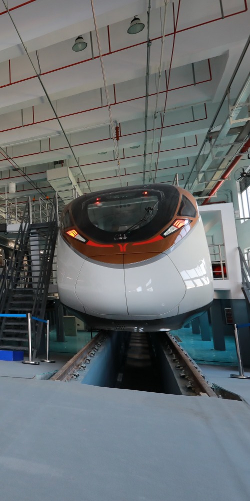 当代中国-粤港澳大湾区-乐活湾区-直通广州-广州22号线cover