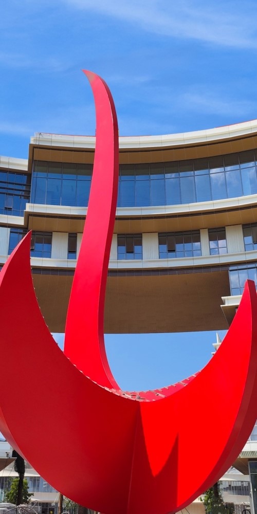 香港科技大学（广州）为一所研究型大学，打造绿閊智慧校园