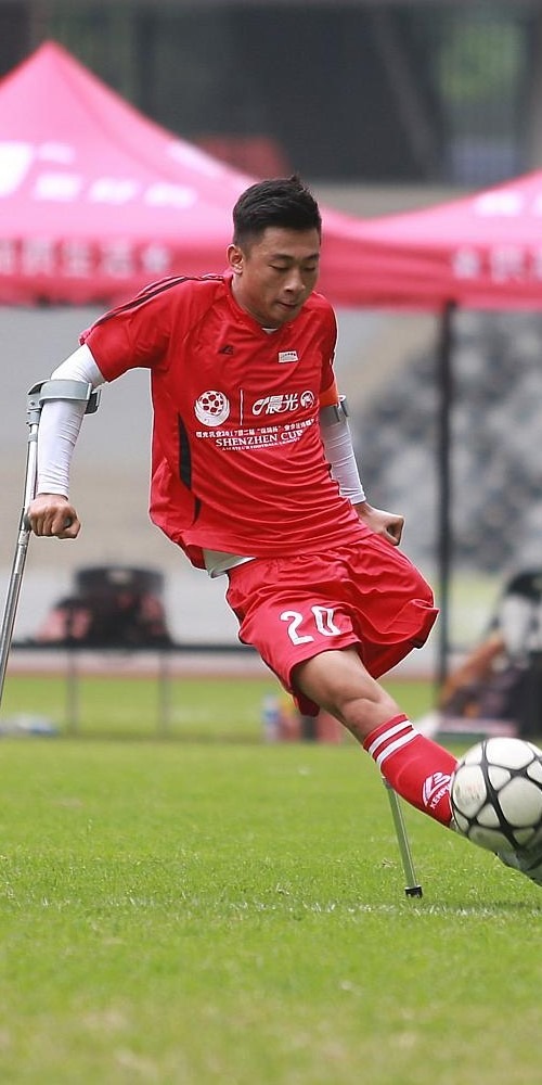 當代中國-粵港澳大灣區-深圳速度-足球小子何億義cover