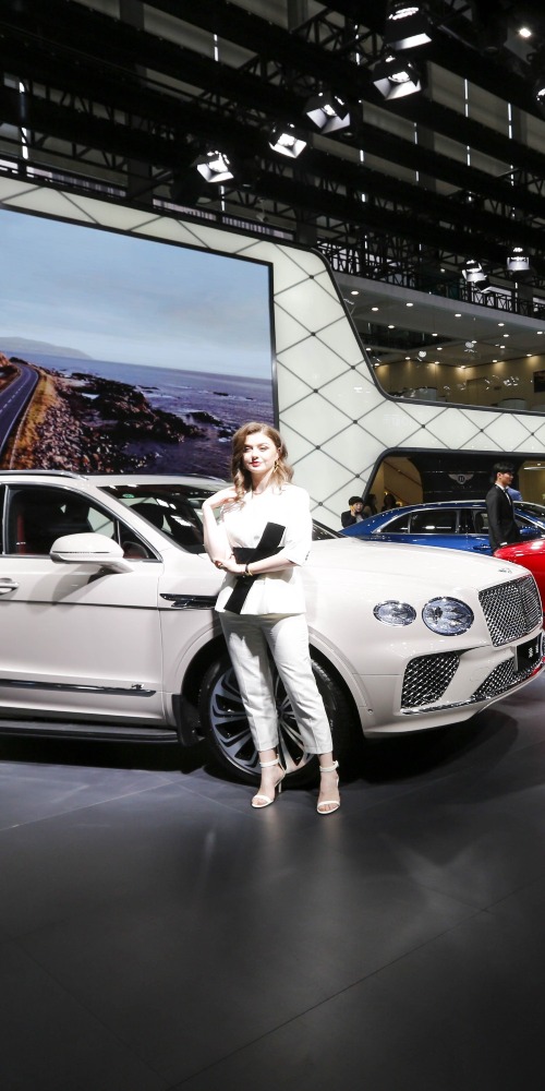 粵港澳大灣區-樂活灣區-深圳速度-深圳新能源汽車cover