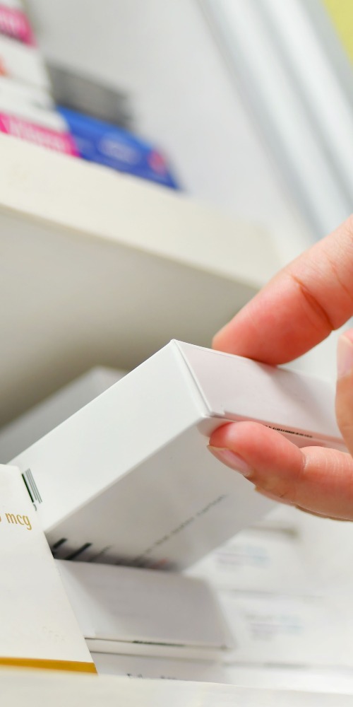 當代中國-粵港澳大灣區-樂活灣區-深圳速度-回歸25周年港藥通cover