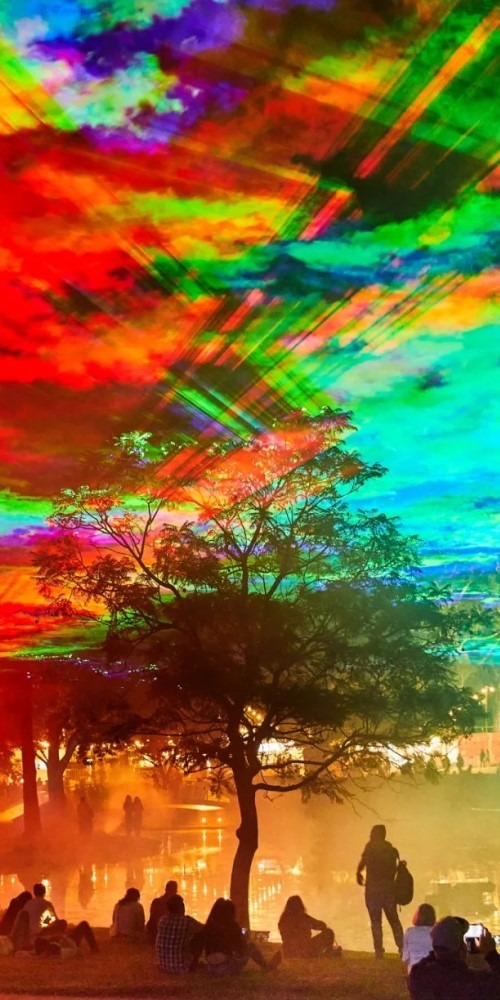 深圳龍崗大運公園；夜經濟