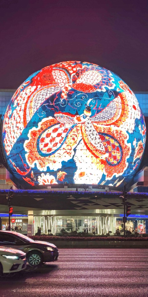 當代中國-智慧生活-裸眼3D屏幕