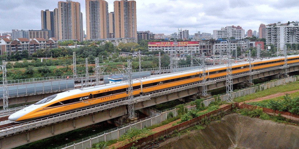 當代中國-智慧生活-黃醫生高鐵-高速綜合檢測列車