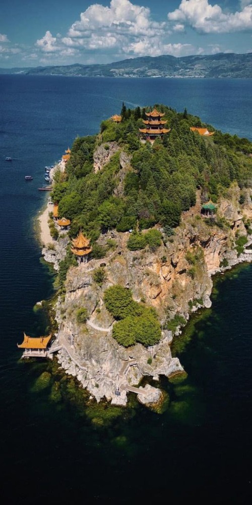 雲南撫仙湖