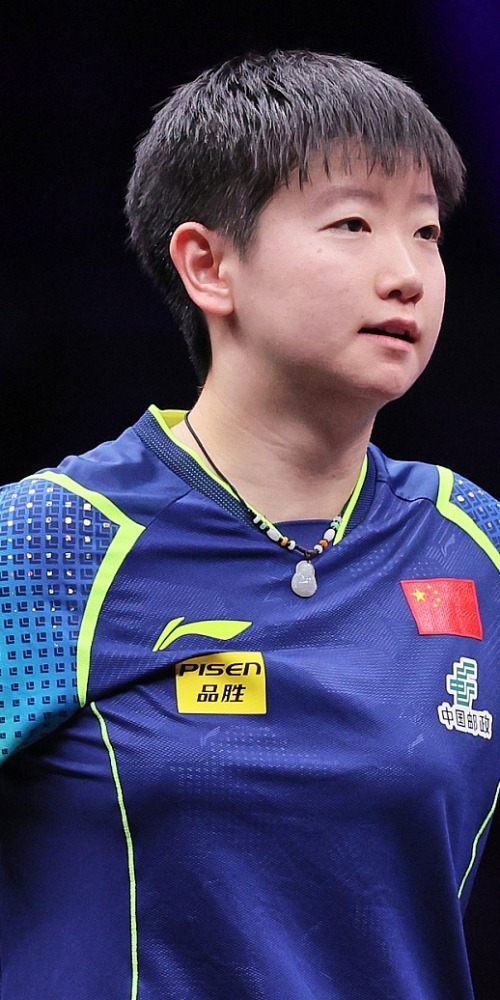 孙颖莎效力于中国国家乒乓球队，现女单世界排名第一
