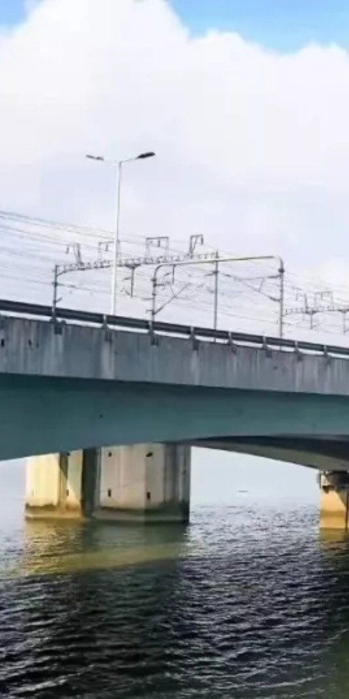 Contemporary China - On This Day in History - Second Qiantang River Bridge