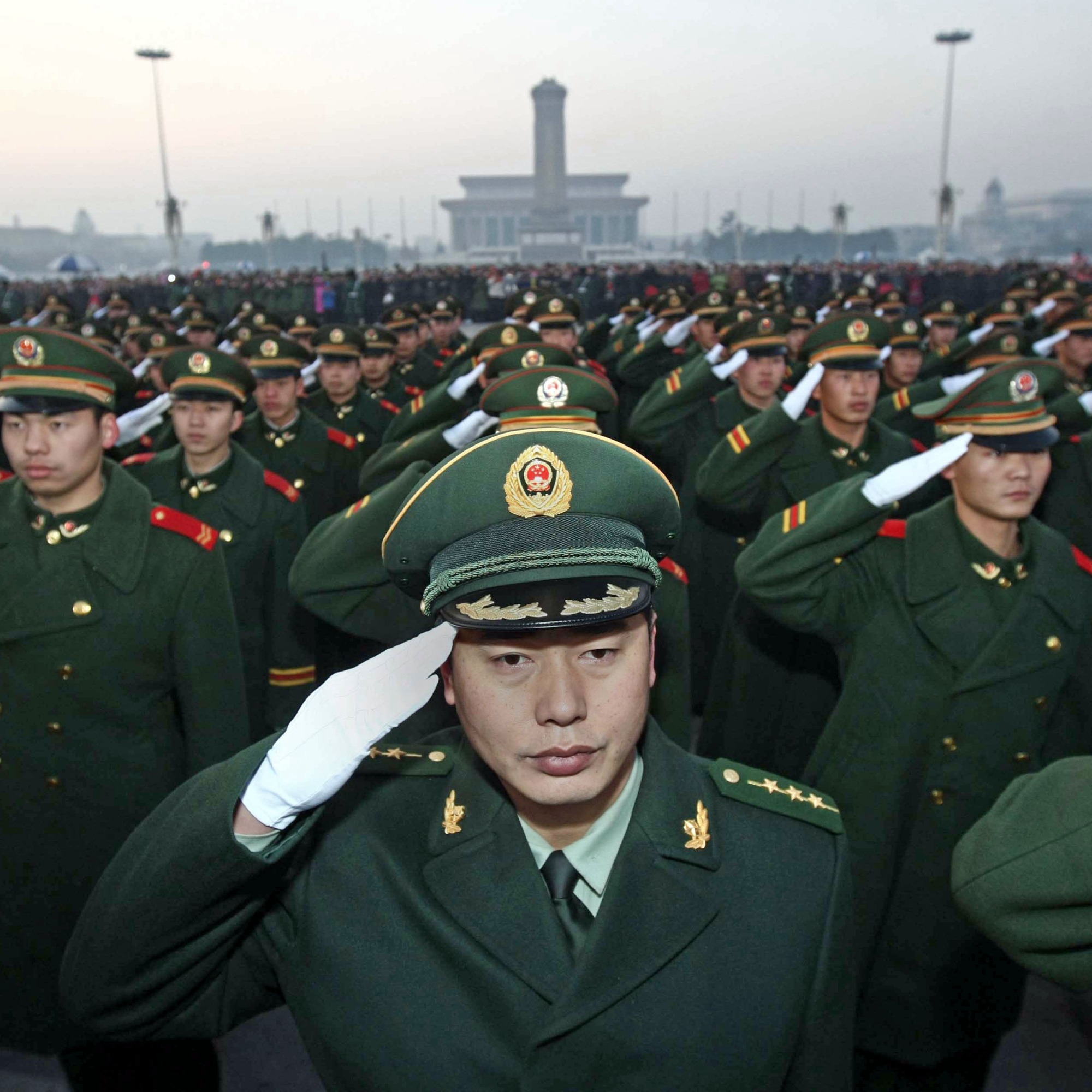 中国实行义务兵与志愿兵相结合制度 | 当年今日 | 通识中国 | 当代中国