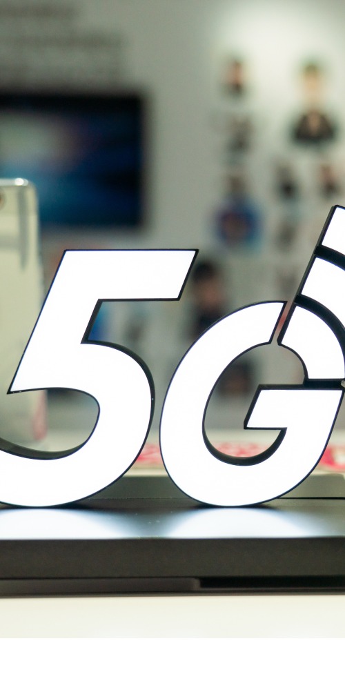 當代中國-當年今日-5G電話