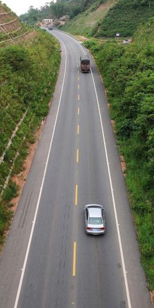 當代中國-當年今日-昆曼國際大通道