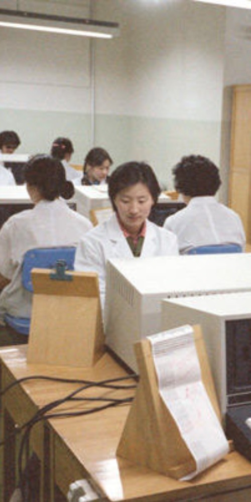 当代中国-当年今日-中国日报