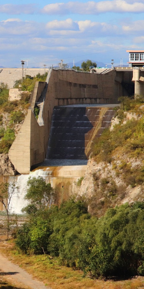 當代中國-當年今日-官廳水庫