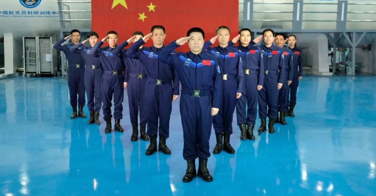 當代中國-當年今日-第一代航天員