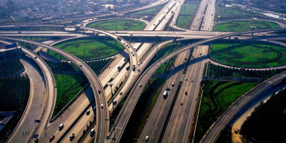 當代中國-當年今日-首都機場高速公路