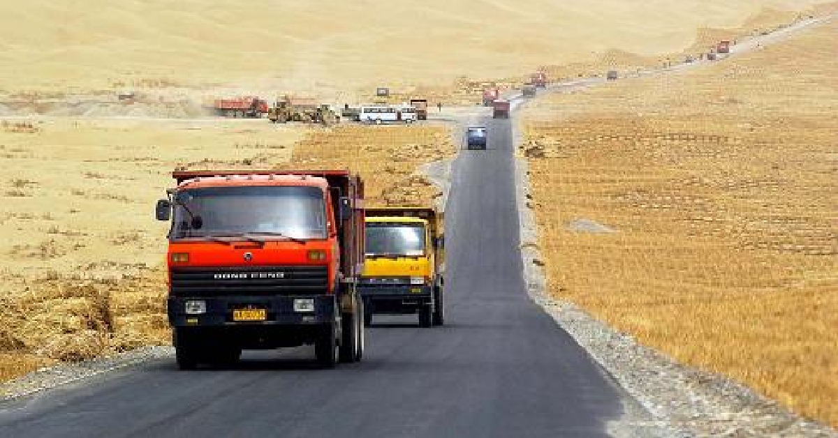 当代中国-当年今日-沙漠公路
