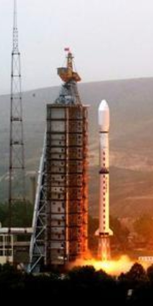 當代中國-當年今日-資源二號衛星