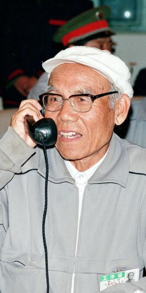 當代中國-當年今日-任新民逝世