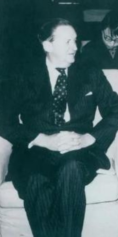 當代中國-當年今日-香港總督麥理浩訪華