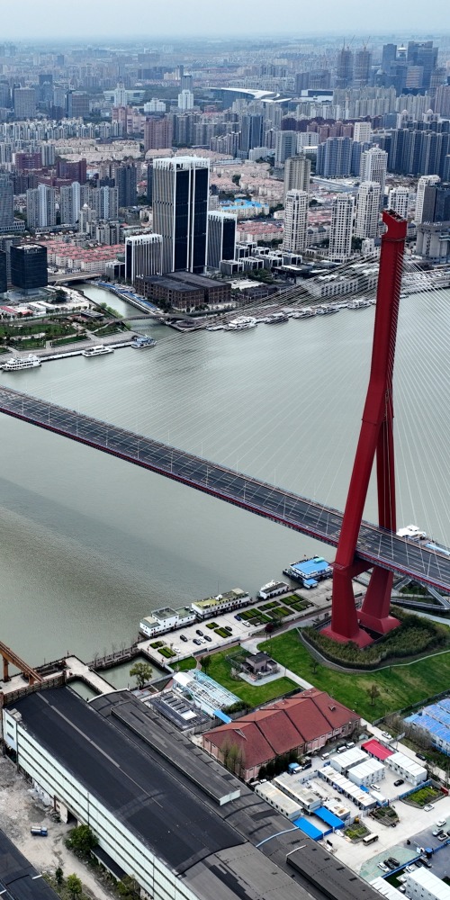 當代中國-當年今日-上海楊浦大橋合龍