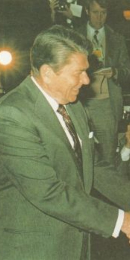 當代中國-當年今日-美國總統列根訪華