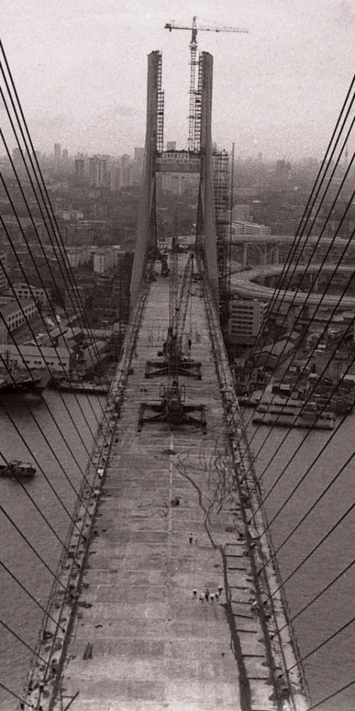 当代中国-当年今日-上海南浦大桥全线贯通