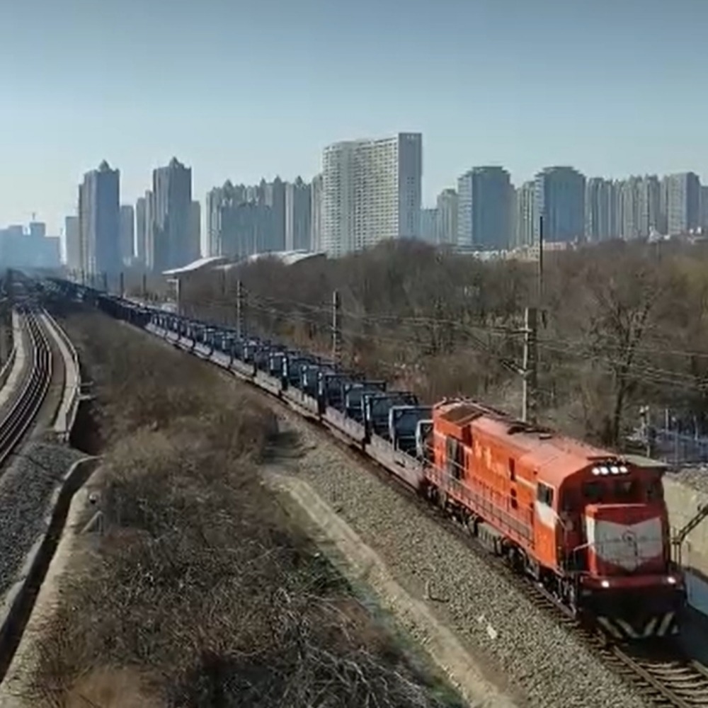 當代中國-當年今日-中國北方第一條跨海鐵路通車
