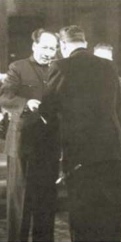 毛泽东接受苏联大使递交国书