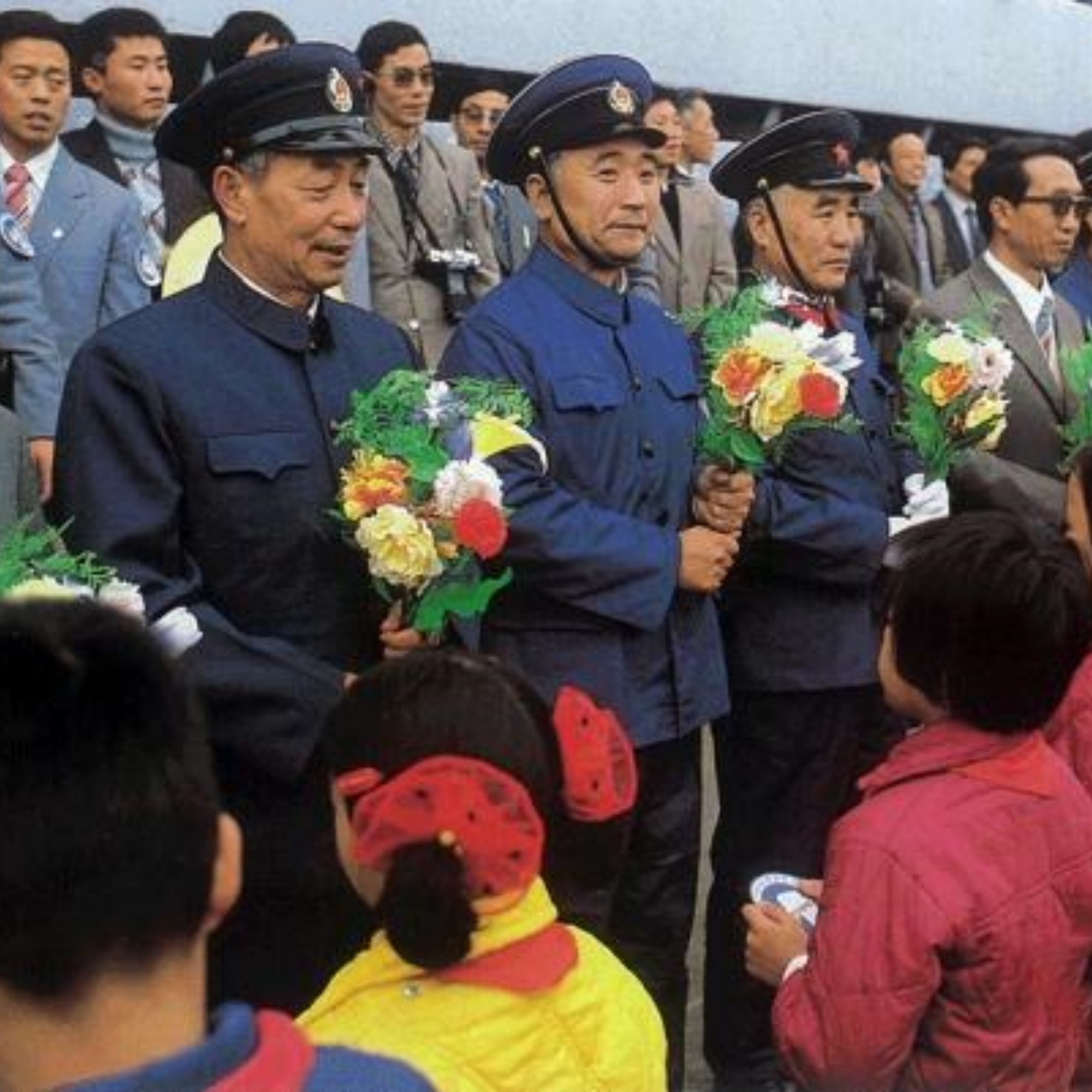 “光纤之父”高锟获诺贝尔物理学奖 | 当年今日 | 通识中国 | 当代中国