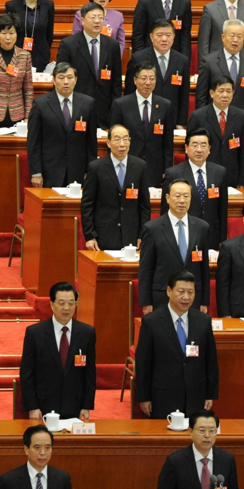 Xi Jinping succeeds Hu Jintao