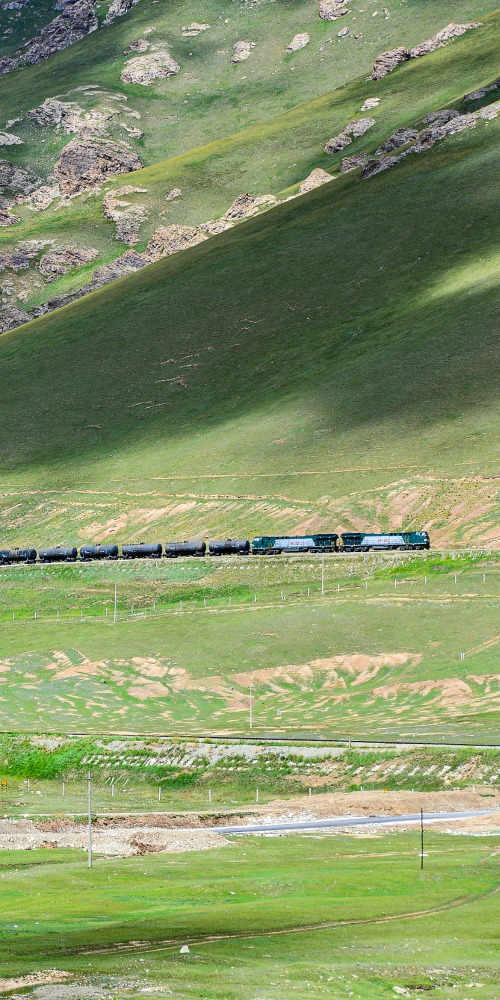 當代中國-潮遊生活-旅遊風物-新東方快車