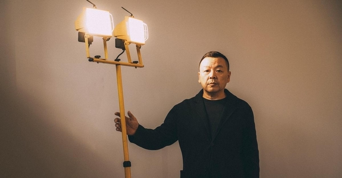 當代中國-中國藝術-劉野的《煙》以5218.2萬港元刷新拍賣紀錄，他個人亦成為2019年最暢銷的中國當代藝術家。
